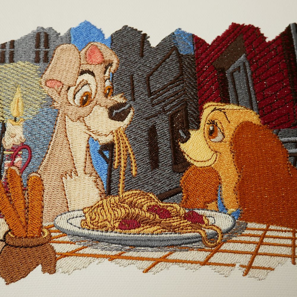 刺しゅうキャンバスアート　「わんわん物語」