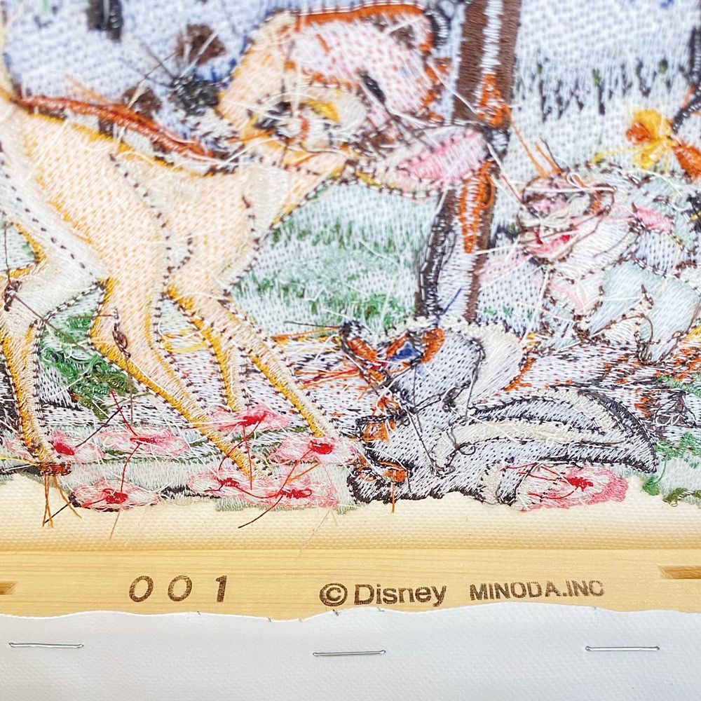 刺しゅうキャンバスアート　「バンビ」
