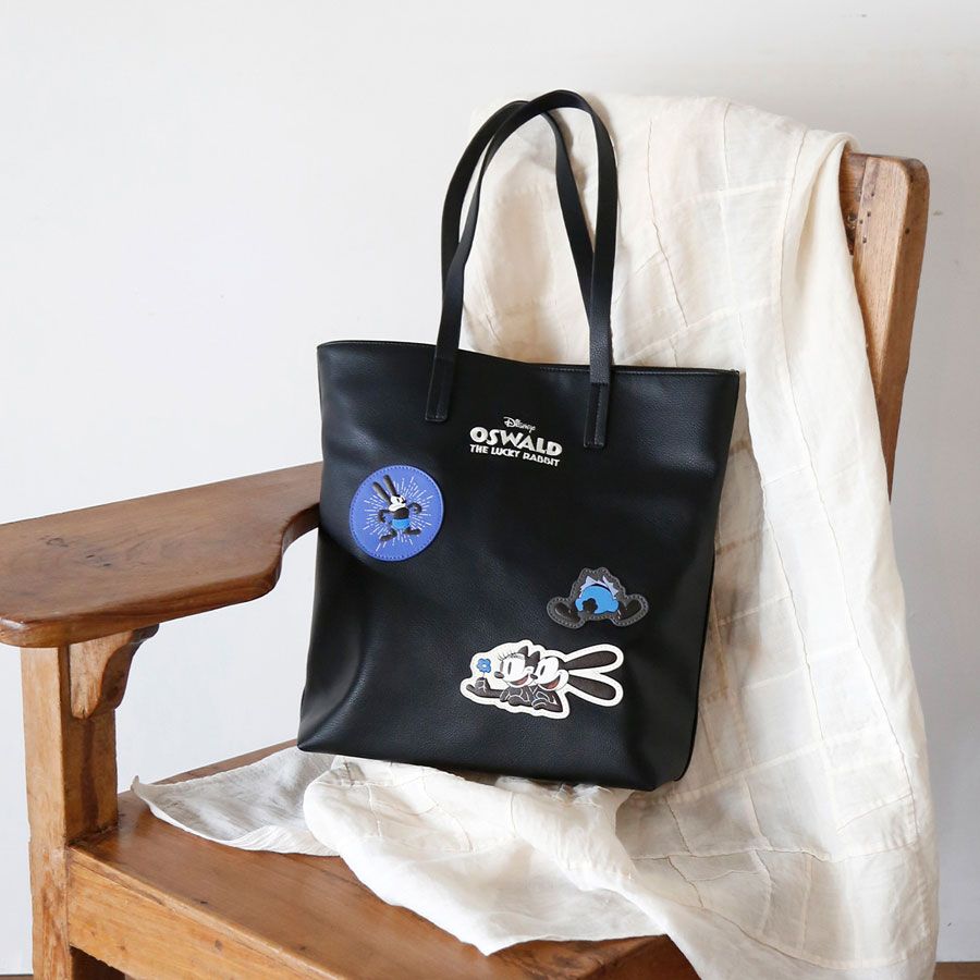 【ACCOMMODE】『オズワルド・ザ・ラッキー・ラビット』オズワルドワッペントートバッグ(D-SK1201/BK)