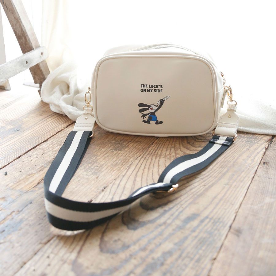 【ACCOMMODE】『オズワルド・ザ・ラッキー・ラビット』オズワルドスケッチショルダーバッグ(D-SK1211/WH)