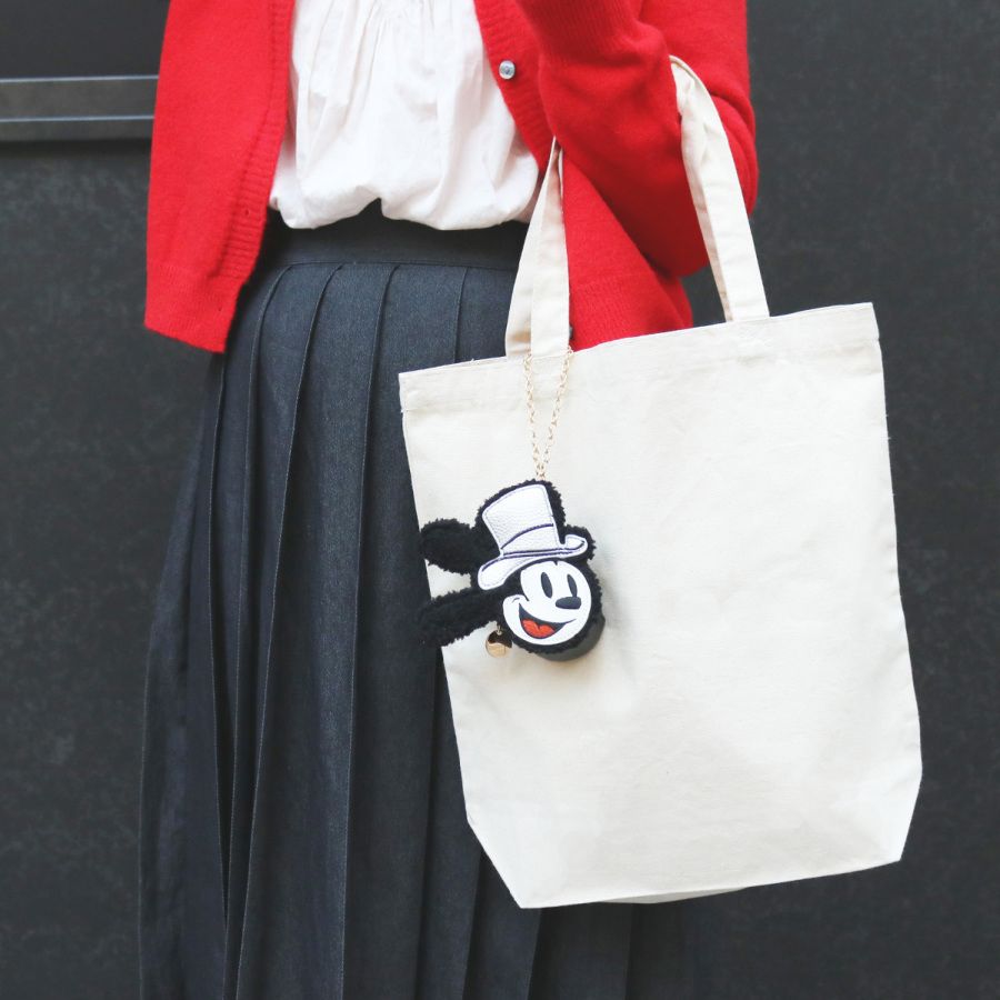 【ACCOMMODE】『オズワルド・ザ・ラッキー・ラビット』オズワルドボアポーチチャーム(D-ST1731/BK)