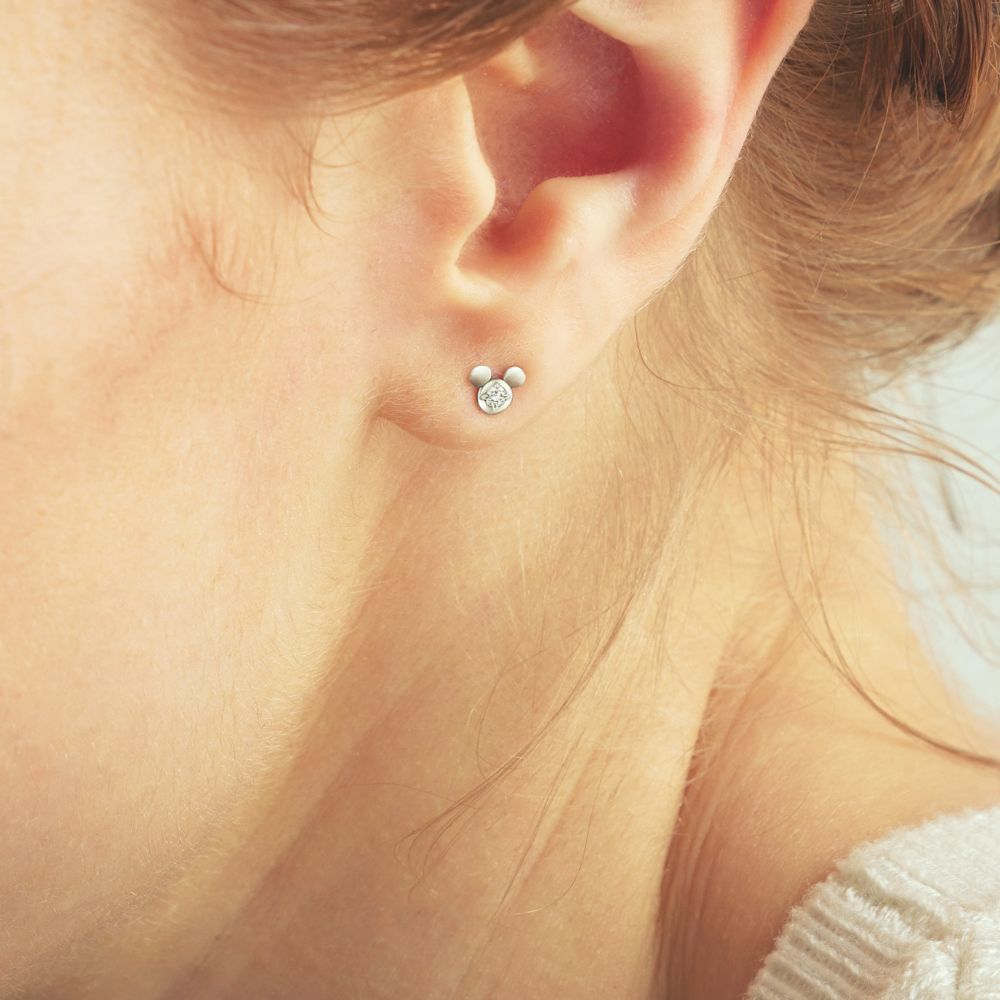 [セカンドピアス]Ptミッキーマウス　ダイヤモンドハーフセカンドピアス