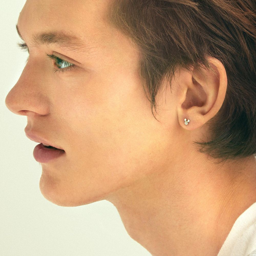 [セカンドピアス]Ptミッキーマウス　ダイヤモンドハーフセカンドピアス