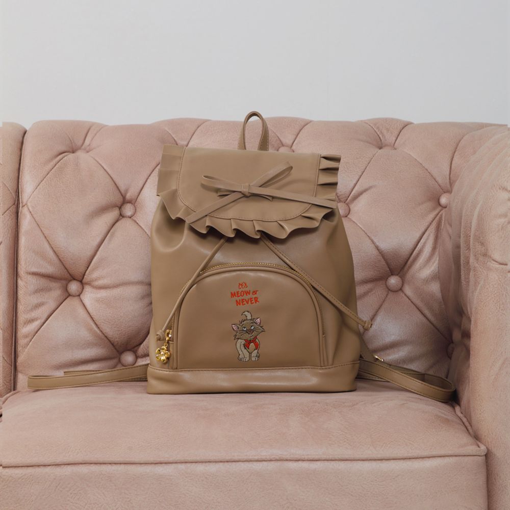 【ACCOMMODE】『おしゃれキャット』ベルリオーズ フリルミニリュック(D-KJ1361/BE)