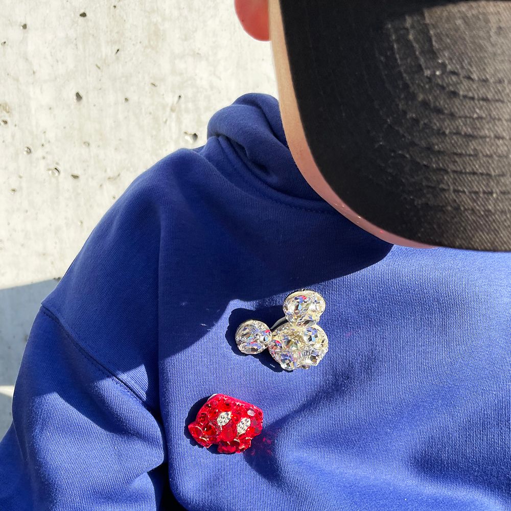 Bijou Brooch/Mickey Mouse Pants S