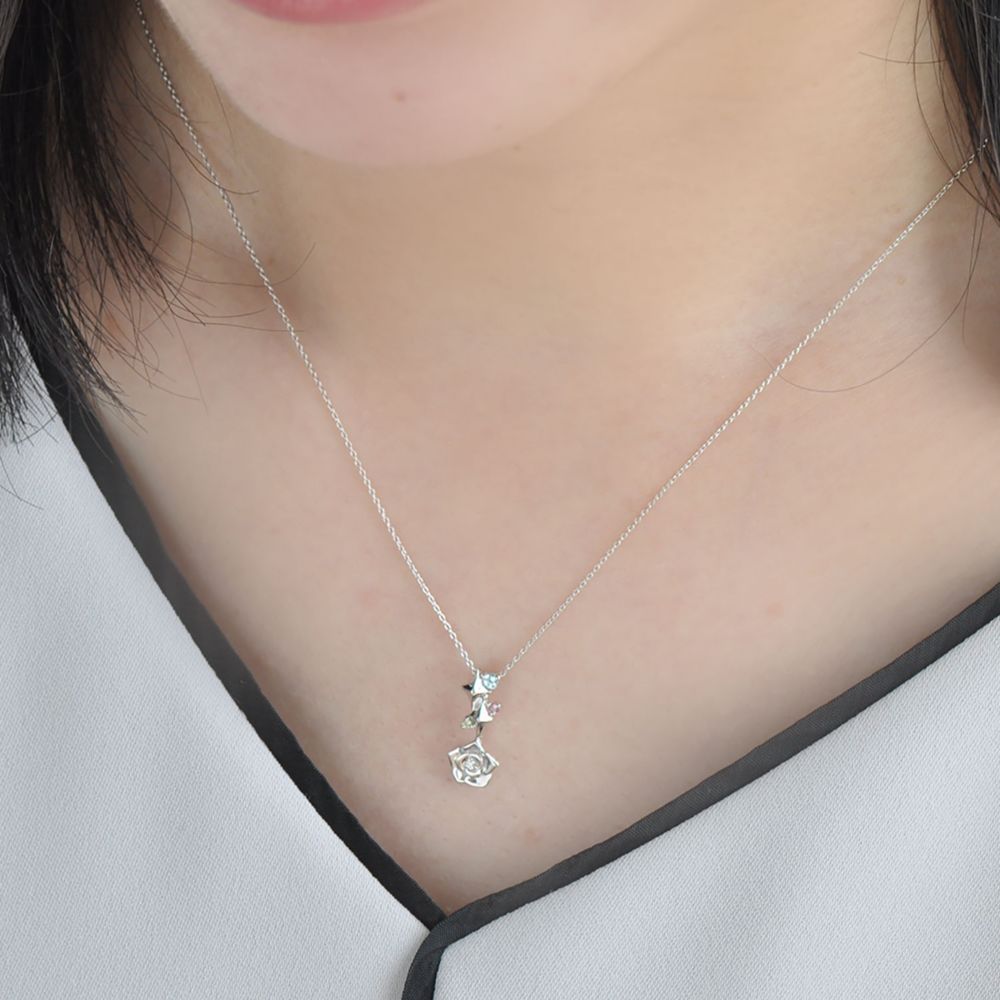 【送料無料】ディズニープリンセス　眠れる森の美女　オーロラ姫　ホワイトゴールド　ペンダント　ネックレス