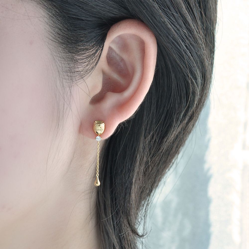 【WEB限定品】くまのプーさん ミツバチ 蜂蜜の壷 蜜 シルバー ピアス 非対称