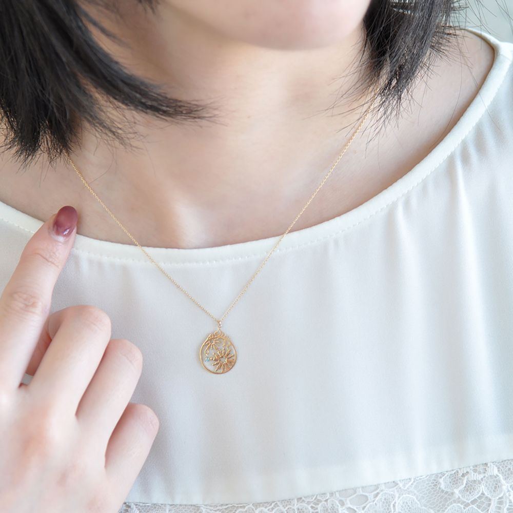 【送料無料】アナと雪の女王 エルサ 10金 ネックレス