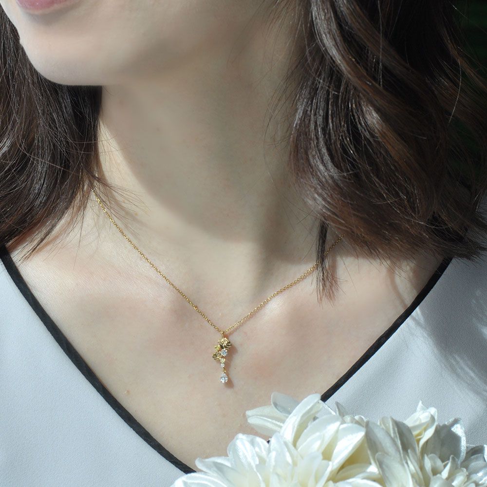 【送料無料】美女と野獣 ベル ペンダント イエローゴールド