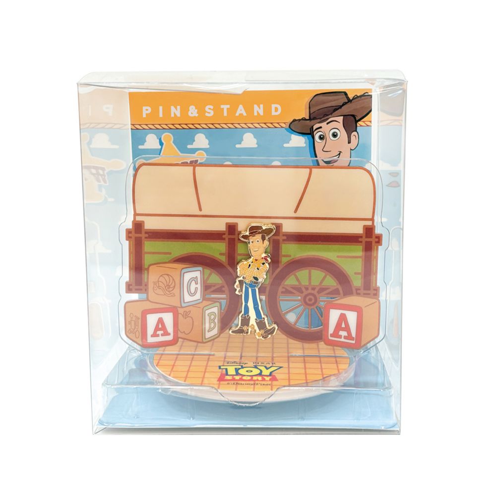 飾れるピンズ　TOY STORY　ウッディ