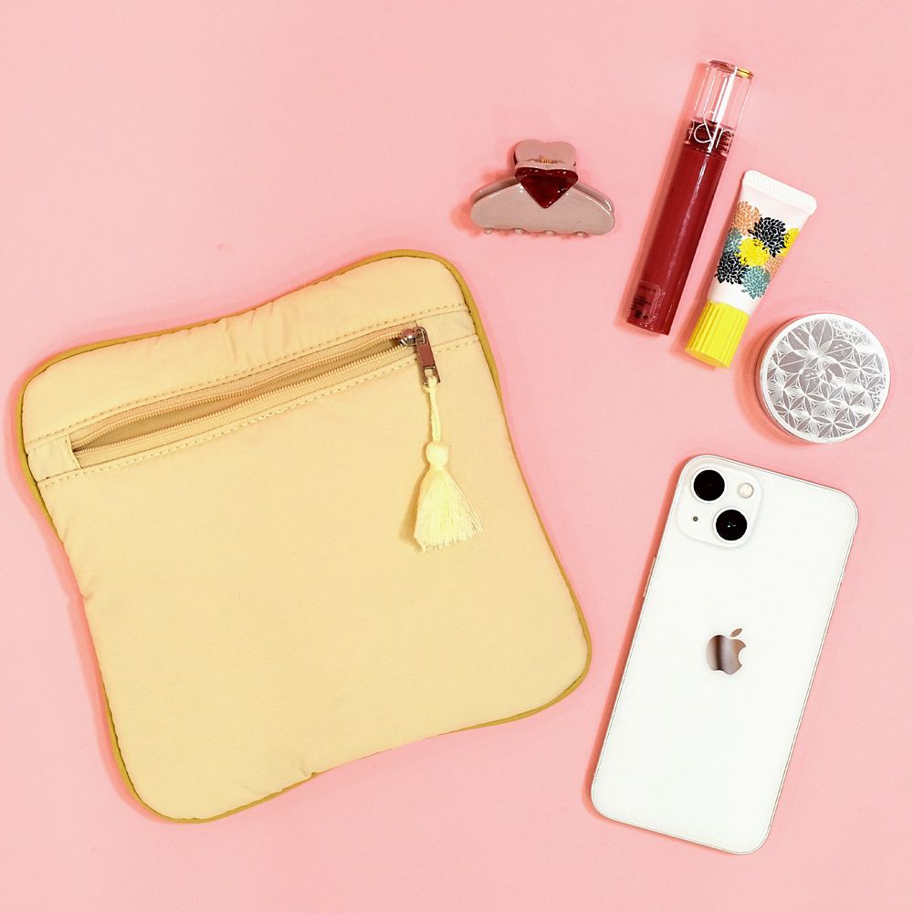 
  Plus Anq(プラスアンク) くまのプーさん デザイン パデッドポーチ