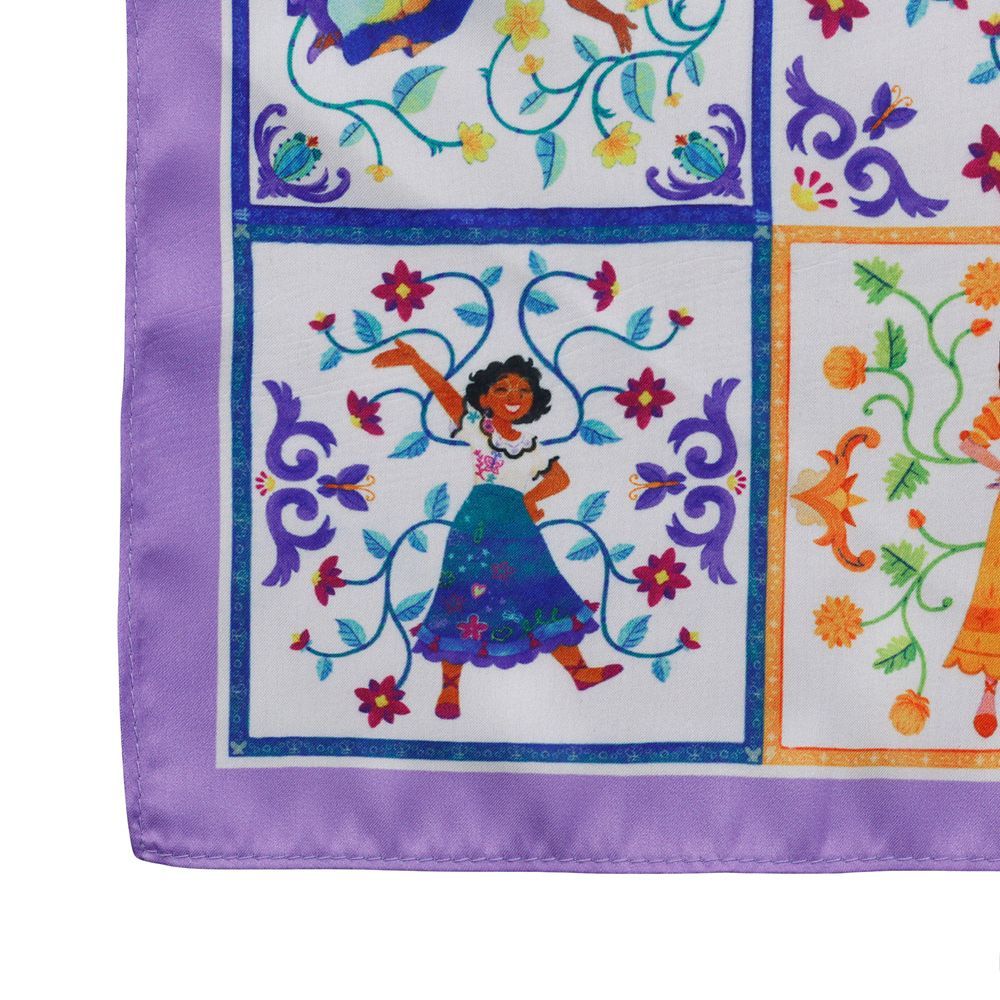 【Plus Anq(プラスアンク)】 『 ミラベルと魔法だらけの家 』 デザイン スカーフ