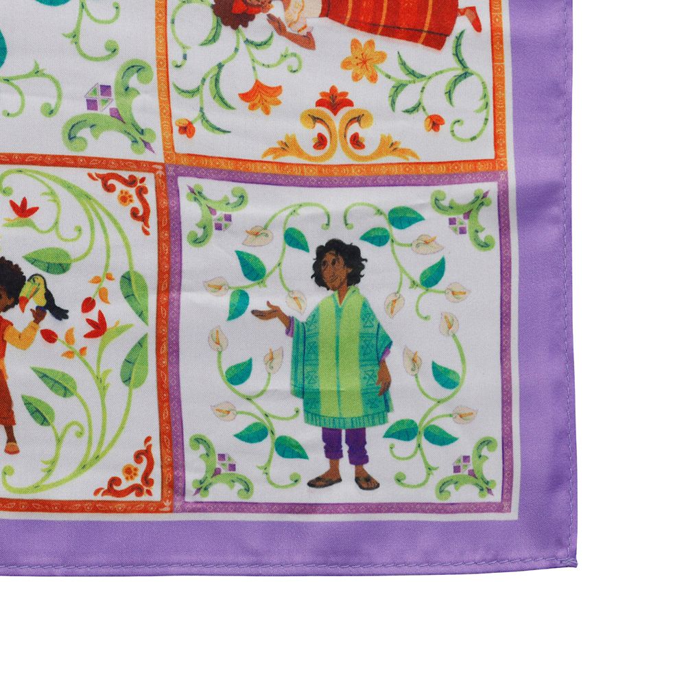 【Plus Anq(プラスアンク)】 『 ミラベルと魔法だらけの家 』 デザイン スカーフ