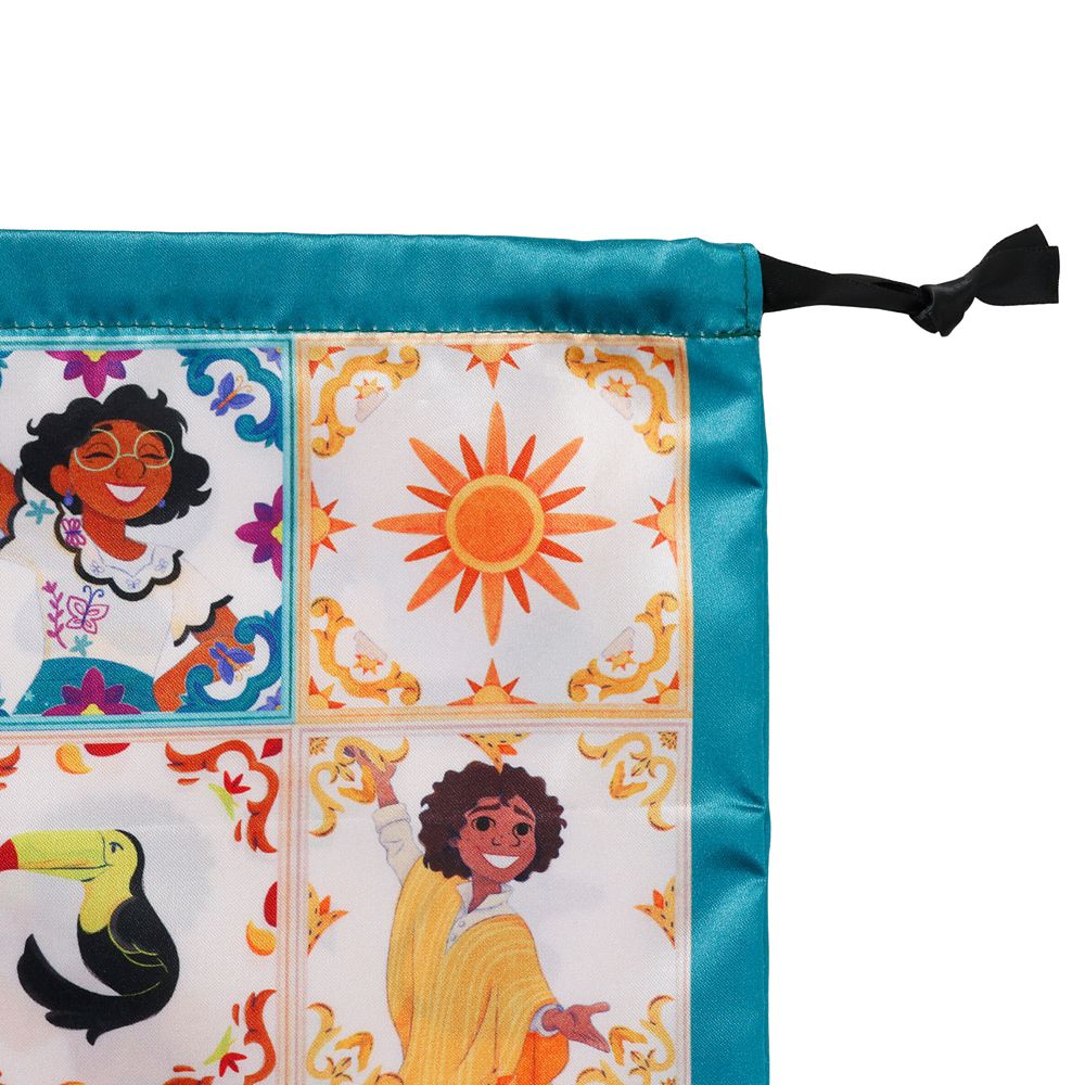 【Plus Anq(プラスアンク)】 『 ミラベルと魔法だらけの家 』 デザイン 巾着