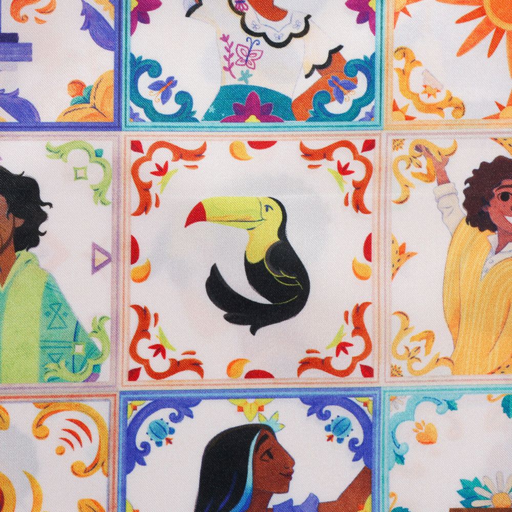 【Plus Anq(プラスアンク)】 『 ミラベルと魔法だらけの家 』 デザイン 巾着