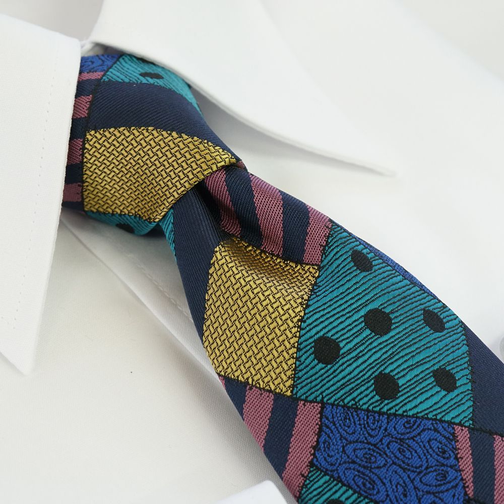 公式 ショップディズニー ディズニーネクタイ ナイトメアー ビフォア クリスマス