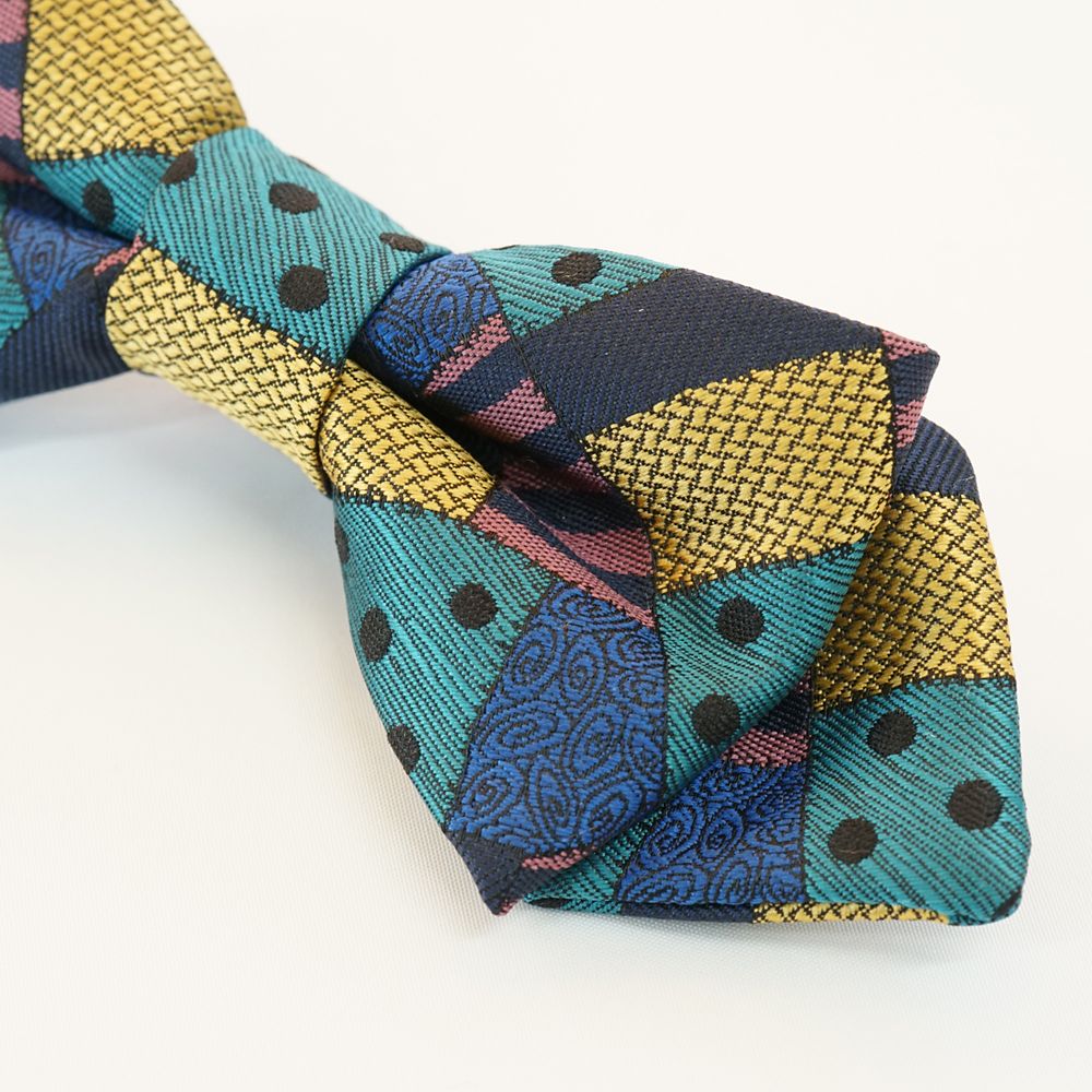 ディズニー／蝶ネクタイ 　(ナイトメアー・ビフォア・クリスマス　パッチワーク柄)