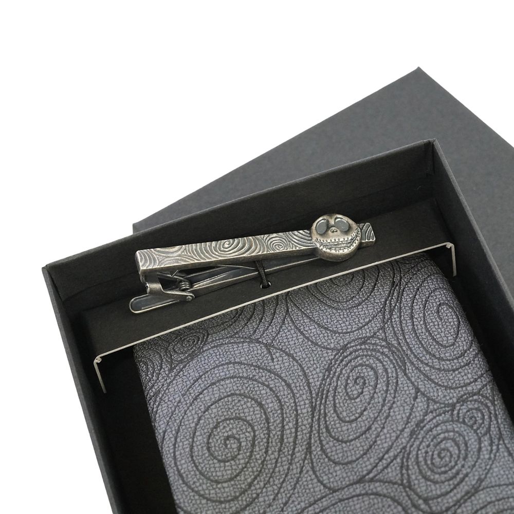 DISNEY／ネクタイ＆タイバー BOXセット　(ナイトメアー・ビフォア・クリスマス　無地総柄）DND50028 & Wa-10