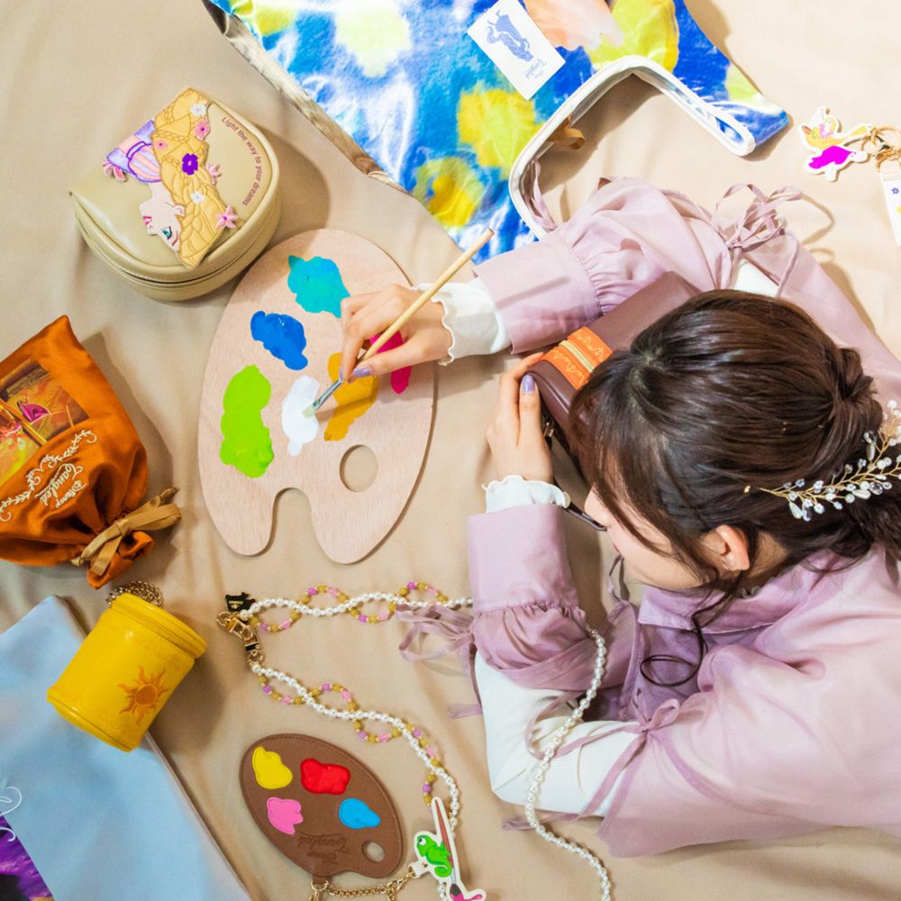 【ACCOMMODE】『塔の上のラプンツェル』ラプンツェル コスメポーチ(D-ST1891/BE)