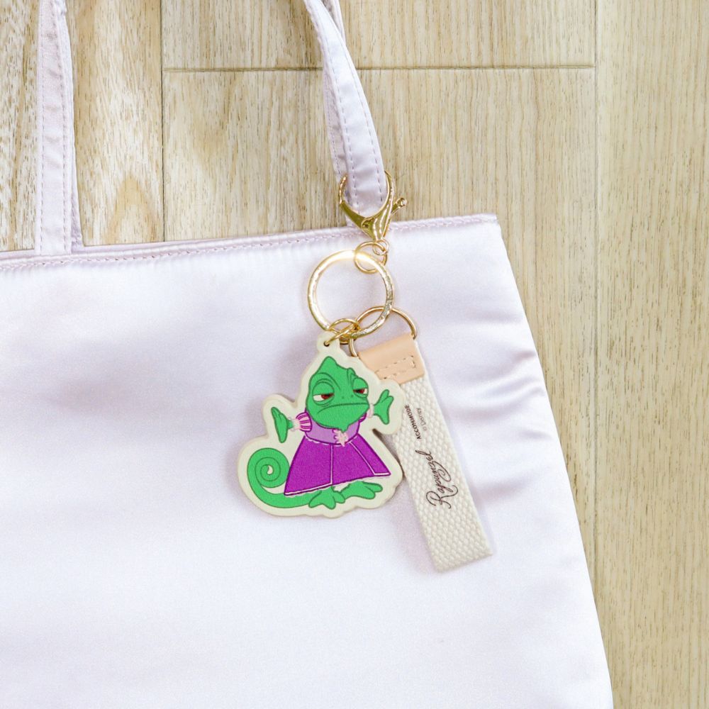 【ACCOMMODE】『塔の上のラプンツェル』ラプンツェル パスカル スイングチャーム(D-ST1901/PA)