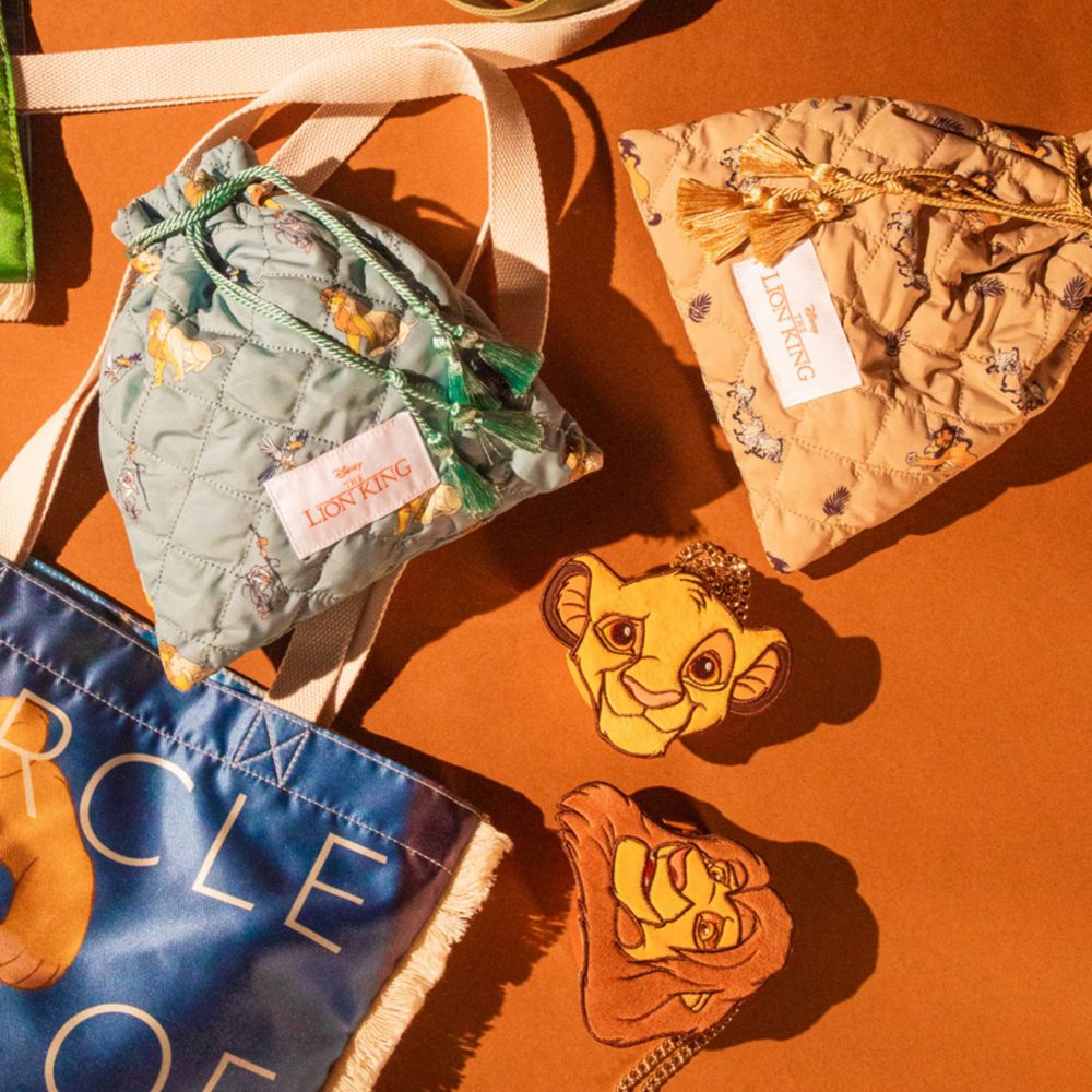 【ACCOMMODE】『ライオン・キング』シンバ ダイカットポーチ(D-ST2031/MU)