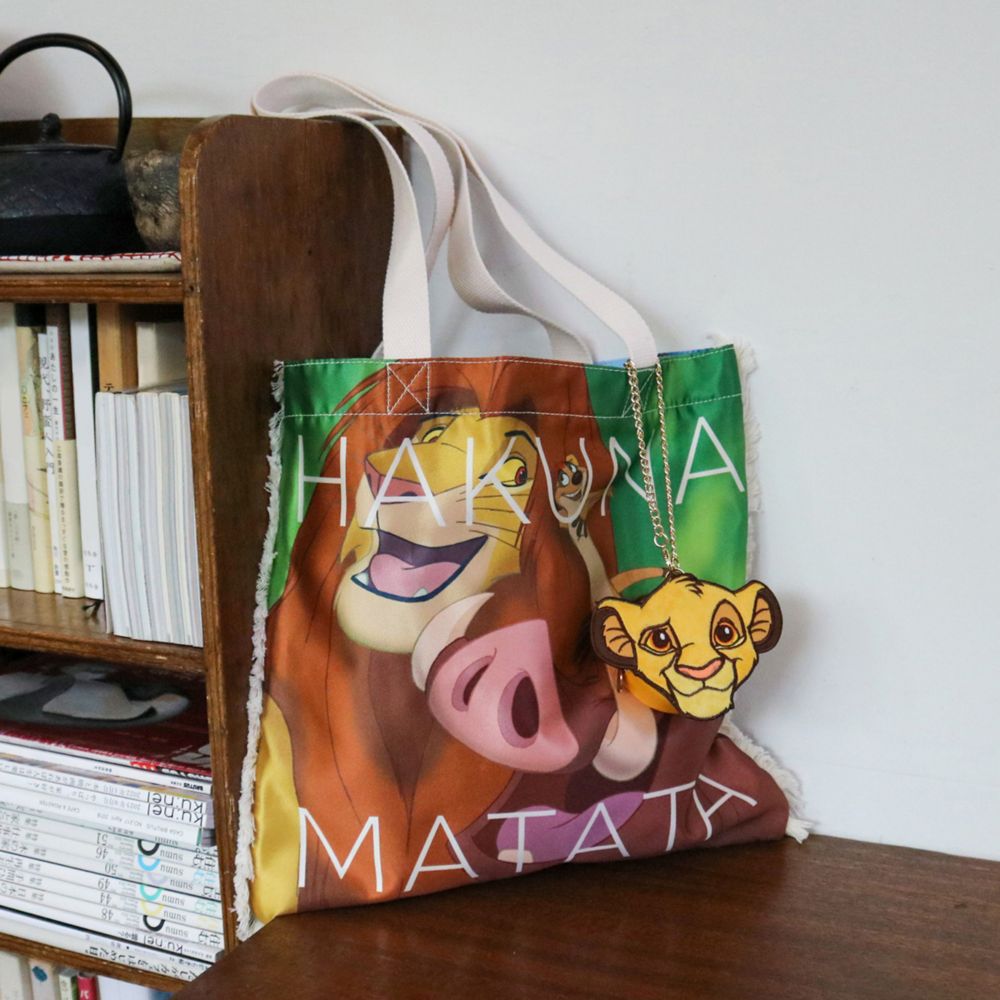 【ACCOMMODE】『ライオン・キング』シンバ ダイカットポーチ(D-ST2031/SI)