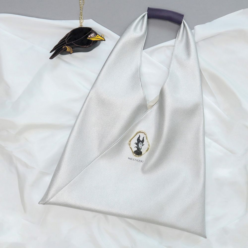 【ACCOMMODE】『眠れる森の美女』マレフィセント メタルフレームトライアングルトート(D-KJ1521/SV)