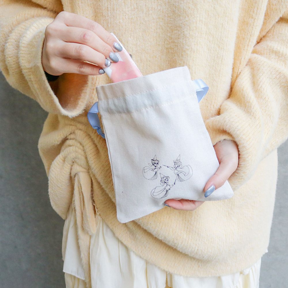 【ACCOMMODE】『眠れる森の美女』メリーウェザー フォーナ フローラ 巾着ポーチ(D-SK1261/FFM)