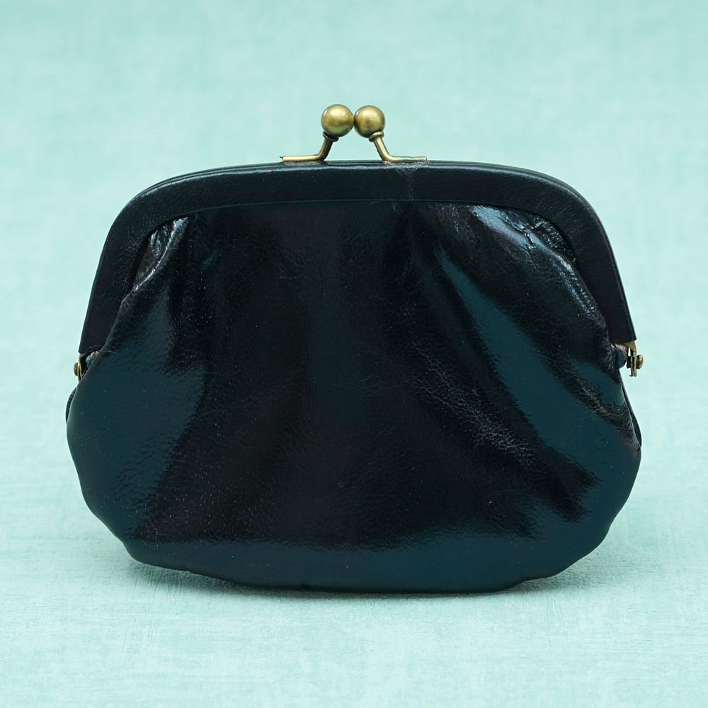 刺繍がま口ポーチAlice in wonderland