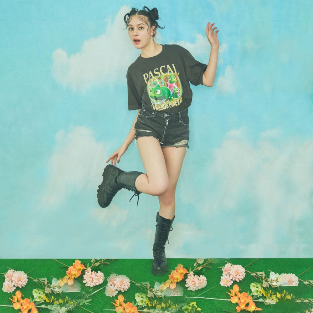 	【Disney】ラプンツェル/パスカル/ヴィンテージ風アートTシャツ