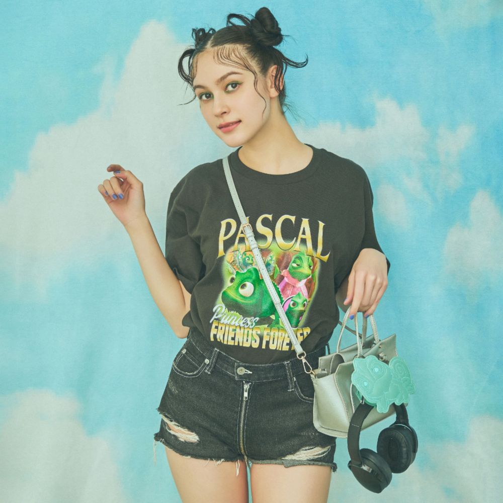 	【Disney】ラプンツェル/パスカル/ヴィンテージ風アートTシャツ