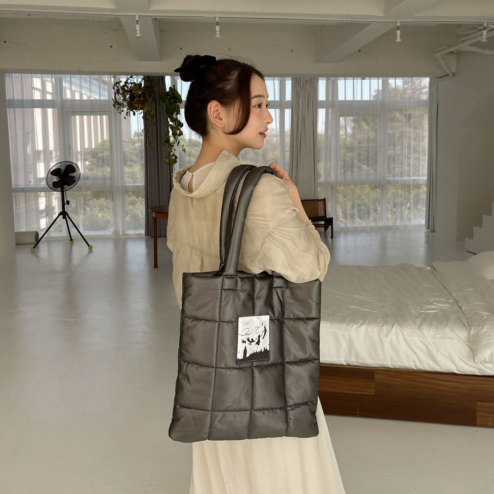 【Disney】Peter Pan / シャイニー キルティング トートバッグ(mytwilight)