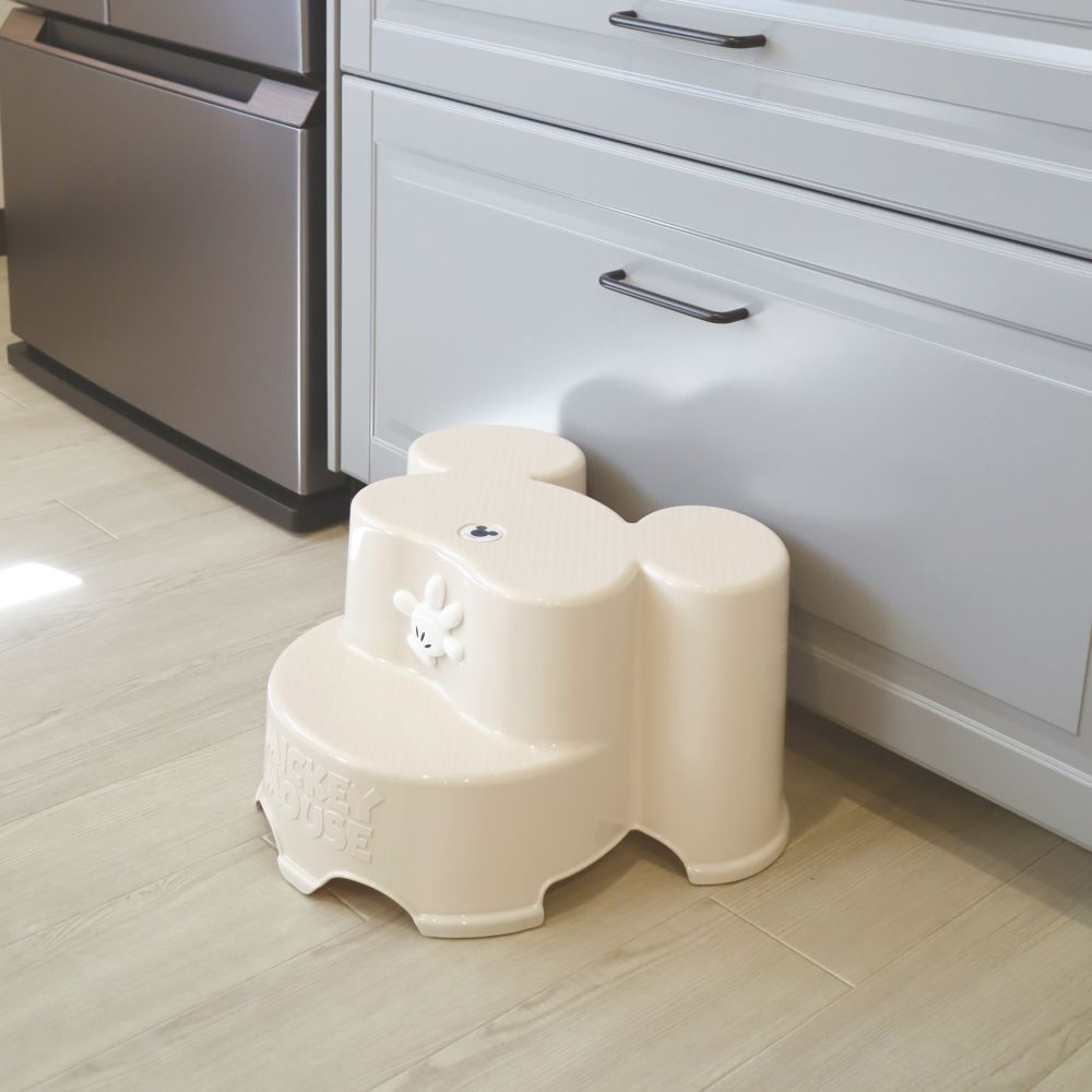 ミッキーマウス　キャラ・ステップ２段　BE