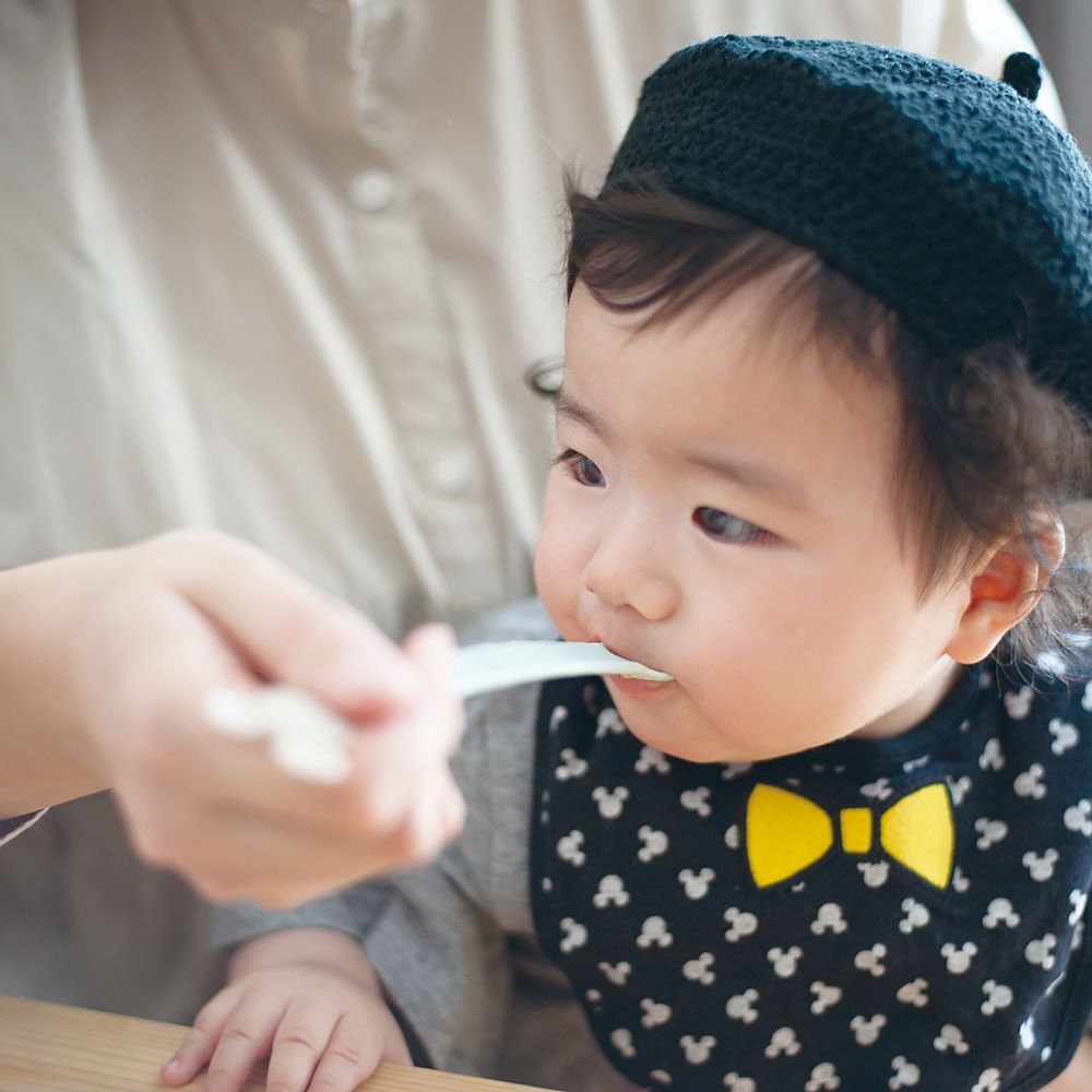 ミッキーマウス　レトルト離乳食スタンド