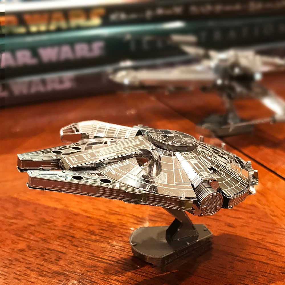 スター・ウォーズ メタリックナノパズル  「ミレニアム・ファルコン」