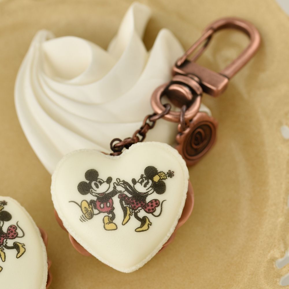 【キューポット】ミッキー&ミニー/キーホルダー　ハートマカロン