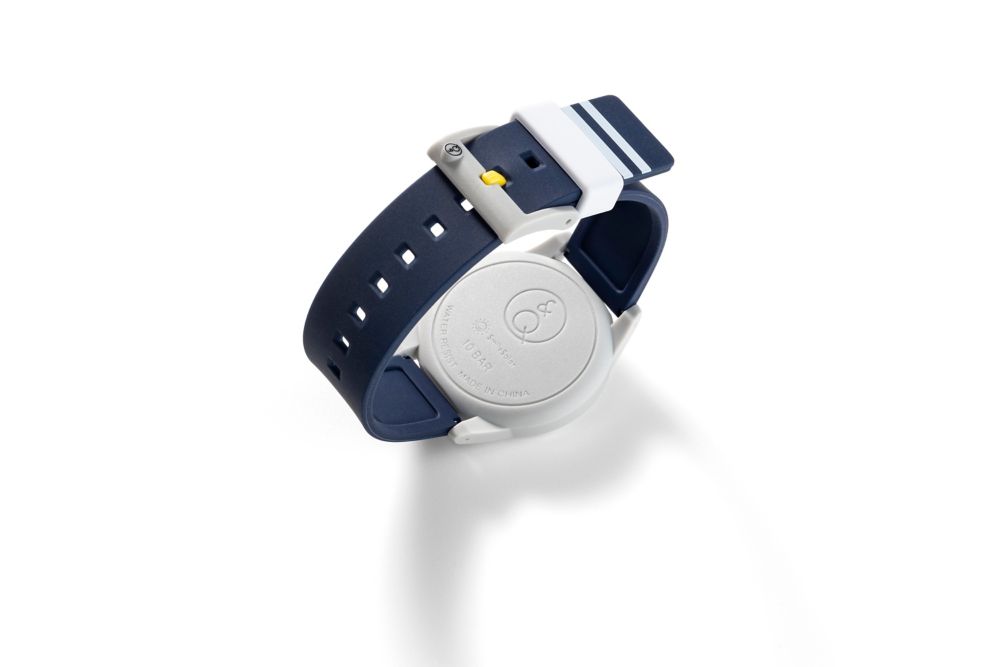 ミッキー　Q&Qスマイルソーラー　ミディアムサイズ　RP20-809