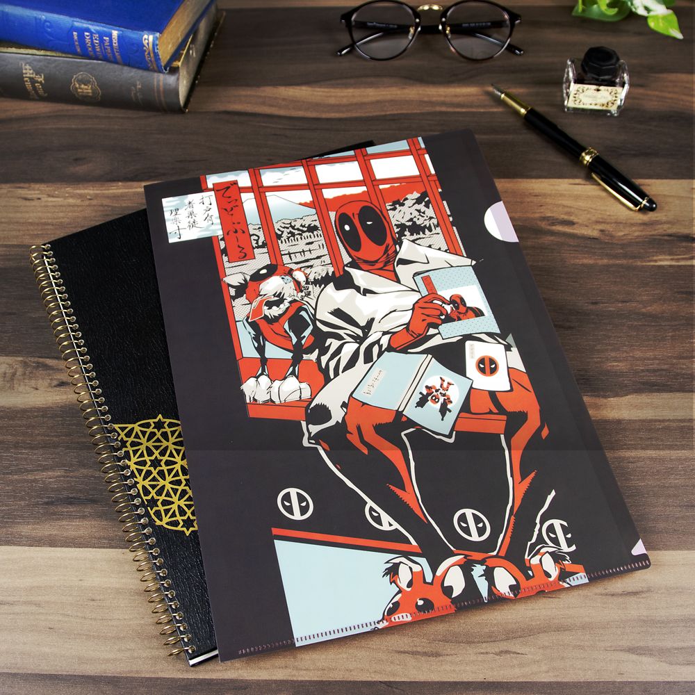 MARVEL　クリアファイル ⑨デッドプール 格子に富士