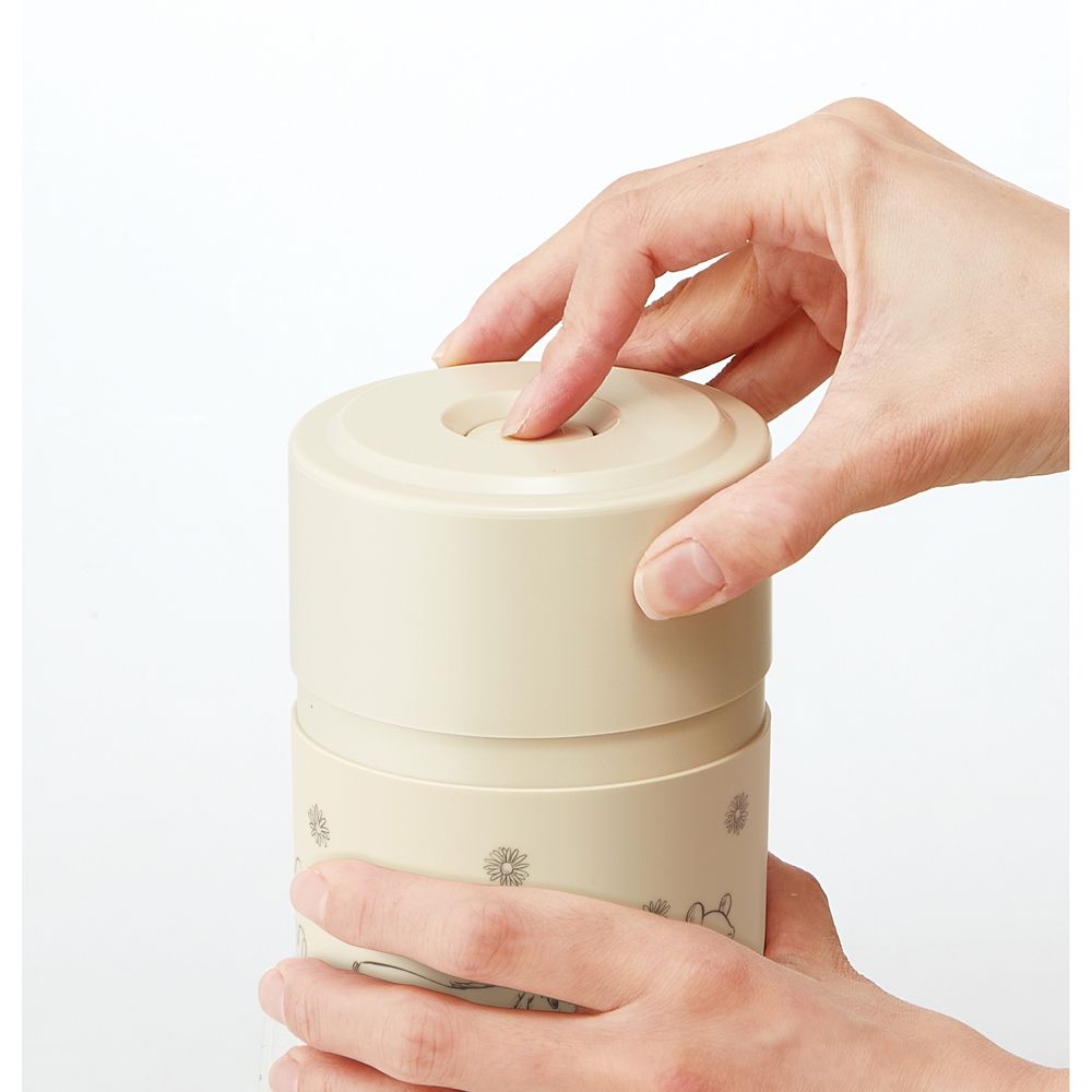 スケーター　プッシュボタン付き密封保存容器  くまのプーさん／POS5_640513