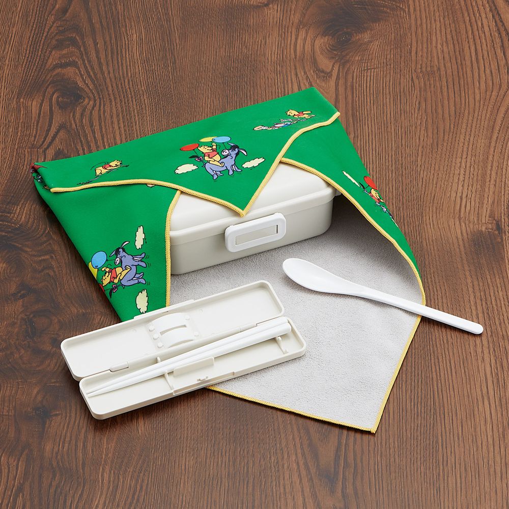 スケーター　くっつくランチクロス  くまのプーさん／KBST43_681936