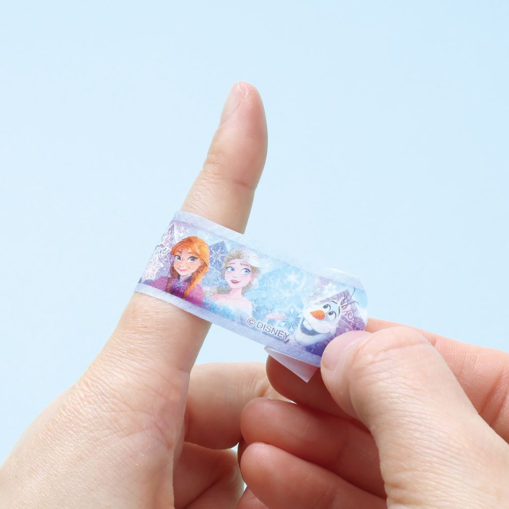 スケーター(Skater) 伸びる ばんそうこう 絆創膏 Mサイズ 20枚 防水 跡が残りにくい アナと雪の女王 女の子 QQBG2_70924