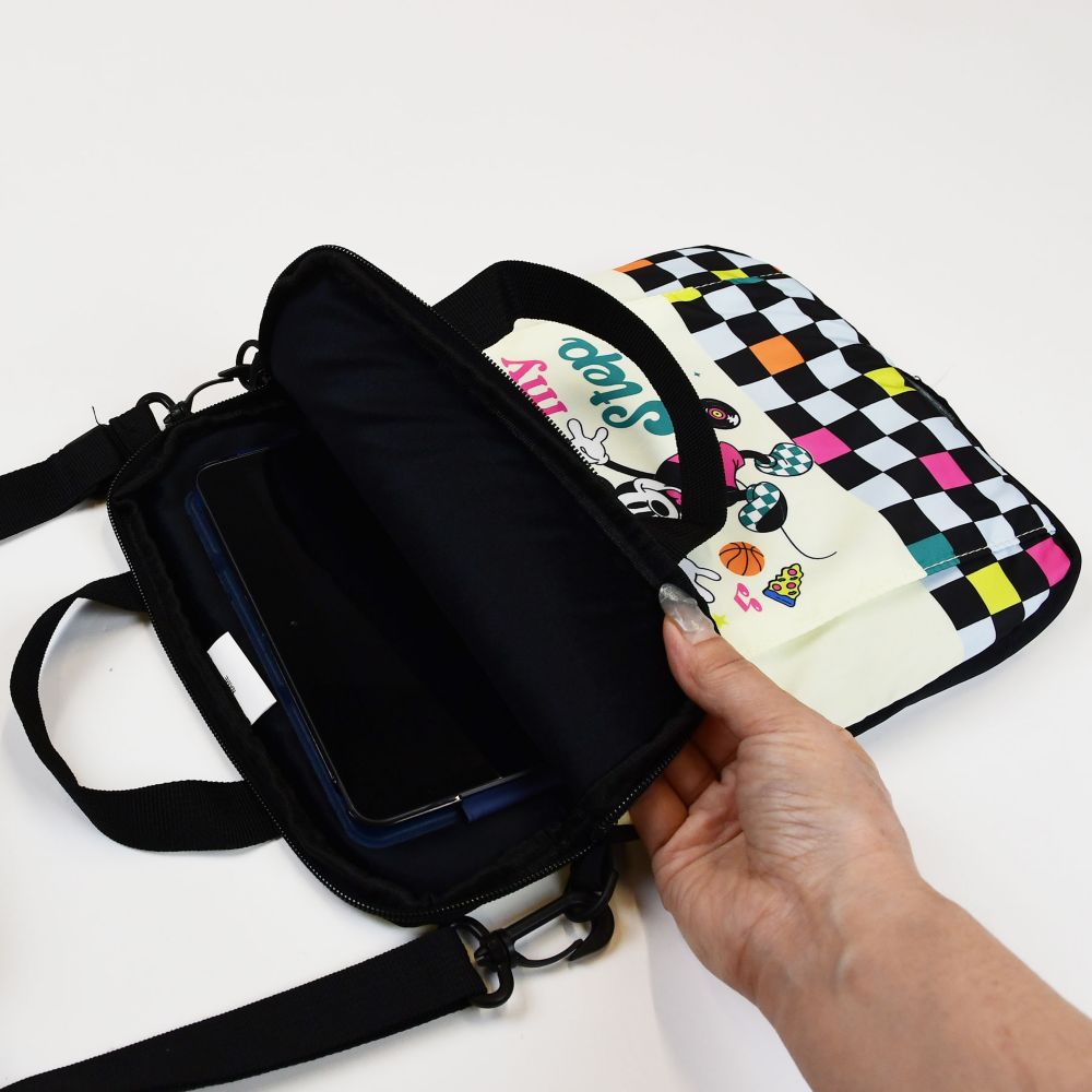 ミッキーマウス タブレットケース アップビートダンス