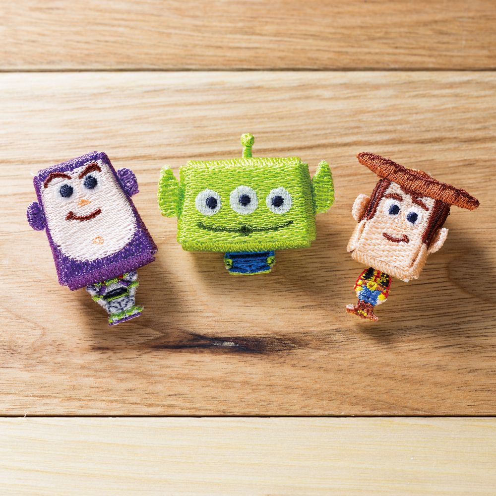 公式 ショップディズニー トイ ストーリー リトル グリーン メン 刺繍ブローチ ボックスエイリアン