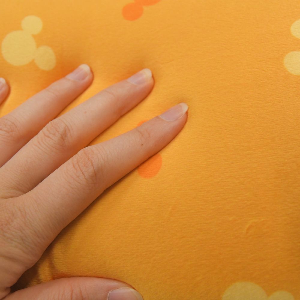 ミッキーマウス 腰当てクッション ゆったりハピネス