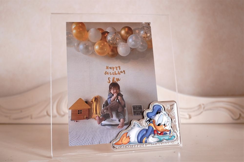 【イタリア直輸入】VALENTI　プレキシガラスフォトフレーム　シルバー加工　ドナルドダック（B）D322　4XC　15x20cm　2L判