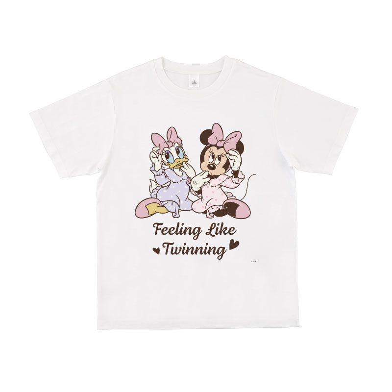 【公式】ディズニーストア.jp | 【D-Made】Tシャツ ミニー&デイジー ロゴ Feeling like Twinning