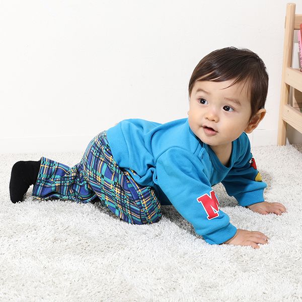 【ベビードール】ミッキー サテンロゴ ロンパース 0098B / ベビーサイズ ベビー服 ファミリーコーデ おそろい ドッキングデザイン スウェット素材 股下スナップボタン