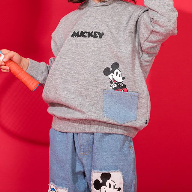 【ベビードール】ミッキー ドナルド 親子お揃い デニムポケットパーカー 0197K / ベビーサイズ キッズ リンクコーデ ペアルック 親子コーデ トップス 長袖 プルオーバー スウェット 肩落ちデザイン ドロップショルダー