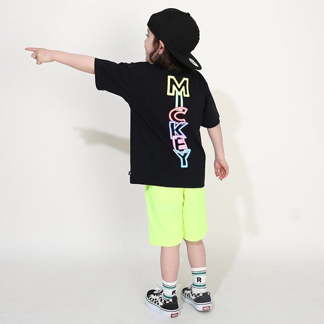 【ベビードール】ミッキー 親子お揃い ネオンキャラクターTシャツ 0322K / ベビーサイズ キッズ リンクコーデ ペアルック 親子コーデ トップス 半袖 クルーネック カットソー 天竺素材