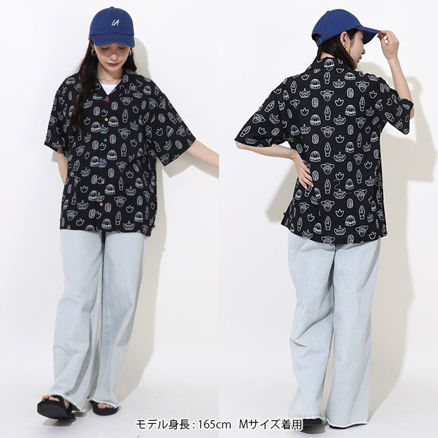 【ベビードール】親子お揃い トイ・ストーリー 総柄半袖シャツ 0399A （ボトムス別売り） / 大人 ユニセックス 男女兼用 リンクコーデ ペアルック 親子コーデ トップス 羽織り 半袖 開襟 オープンカラー 配色ボタン レーヨン素材 セットアップアイテム